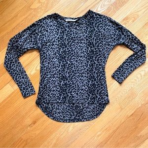 Grey black leopard print t-shirt tee liberty love kohls cotton blend XS